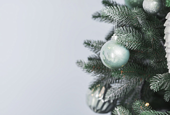 Новогодние украшения подорожали на 13% в 2025 году до 5,2 тыс. рублей