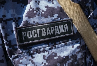 Мужчина под веществами сломал шлагбаум ЖК «Центральный» в Краснодаре, пытаясь скрыться от росгвардейцев