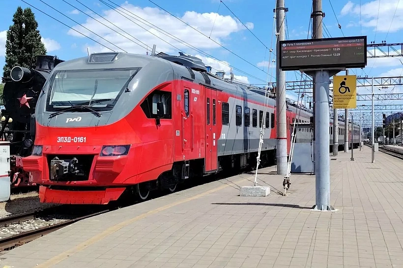 Три новые восьмивагонные электрички вышли на маршруты в Краснодарском крае к Черному морю