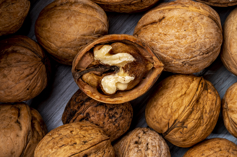 Природный продукт здоровья: чем полезен грецкий орех