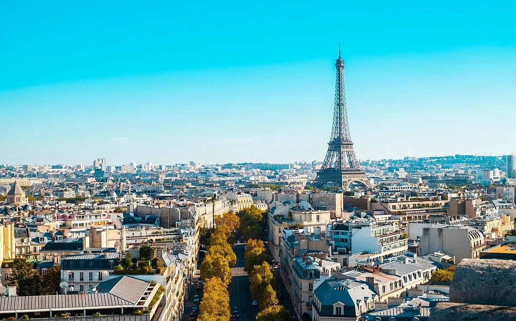 Эмманюэль Макрон призвал Евросоюз возобновить диалог с Россией