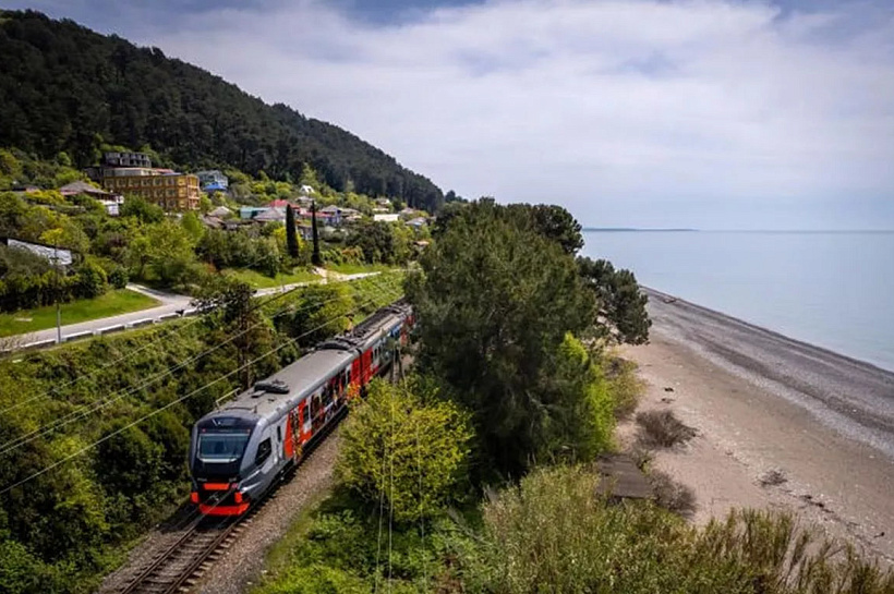  Более 150 тысяч пассажиров перевез поезд «Диоскурия» между Сириусом и Сухумом за сезон