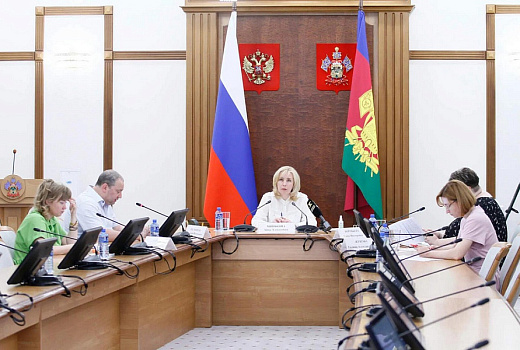 Вице-губернатор Кубани Анна Минькова провела селекторное совещание с заместителями глав районов по соцвопросам