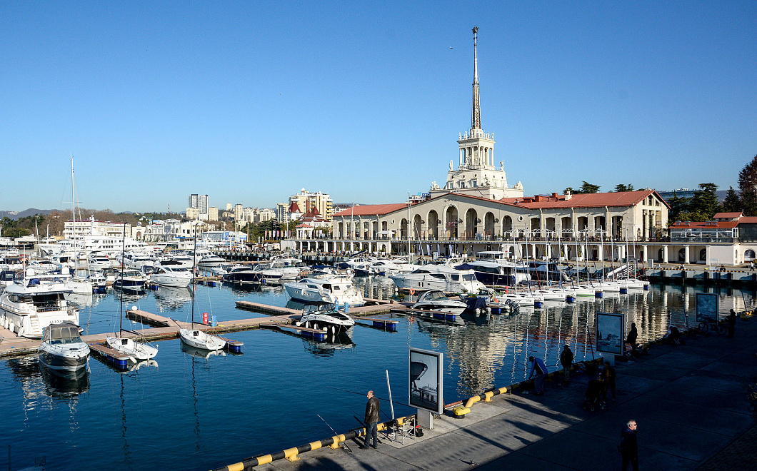 Поплыли: названа новая дата запуска судна между Новороссийском, Геленджиком и Сочи