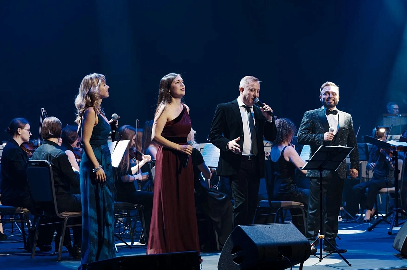 «Хиты Италии с оркестром RED Orchestra»: легендарные песни и атмосфера теплого лета