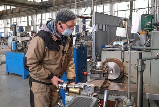 На Кубани сохраняется дефицит токарей, сварщиков и слесарей