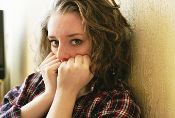 Пять привычек, из-за которых быстро стареет кожа лица