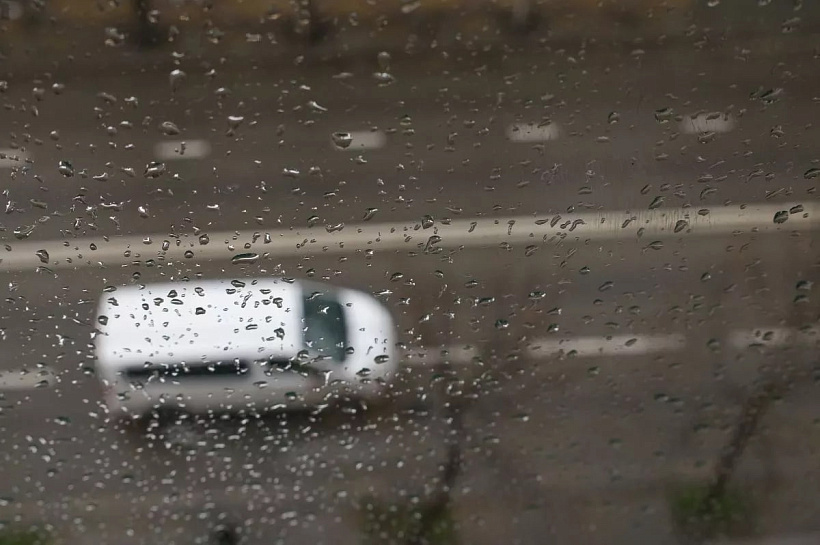 На Краснодарский край 31 января и 1 февраля обрушатся сильные ливни с грозой и шквалом