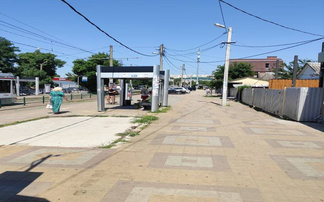 В Краснодаре за 3 месяца демонтировали 428 незаконных конструкций