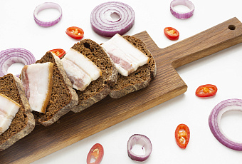 Калорийная бомба: почему важно следить за количеством сала в тарелке