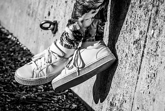 Как очистить от грязи белые кроссовки, чтобы они выглядели, как новые