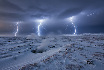 Арктические молнии и подледные пожары: как меняется климат Севера