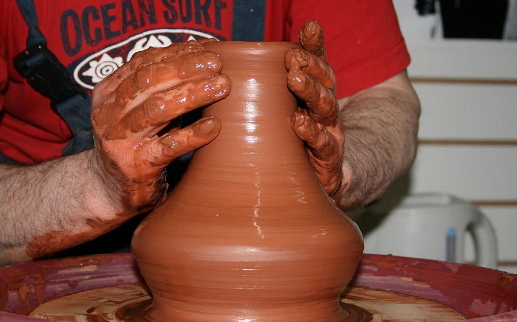 Звездное хобби: какое увлечение подходит представителям воздушных знаков Зодиака