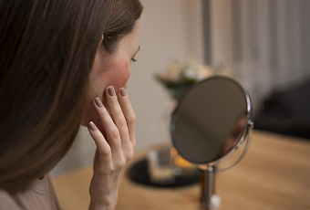 Трескается и чешется: как увлажнить сухую кожу