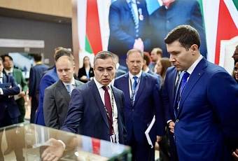 Антон Алиханов оценил промышленный потенциал Краснодарского края на выставке «Иннопром» в Минске