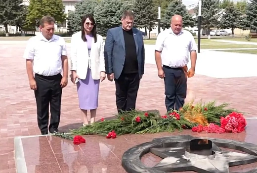 В Белой Глине обновили мемориал павшим землякам: у Вечного огня объединили память о Великой Отечественной и героях СВО