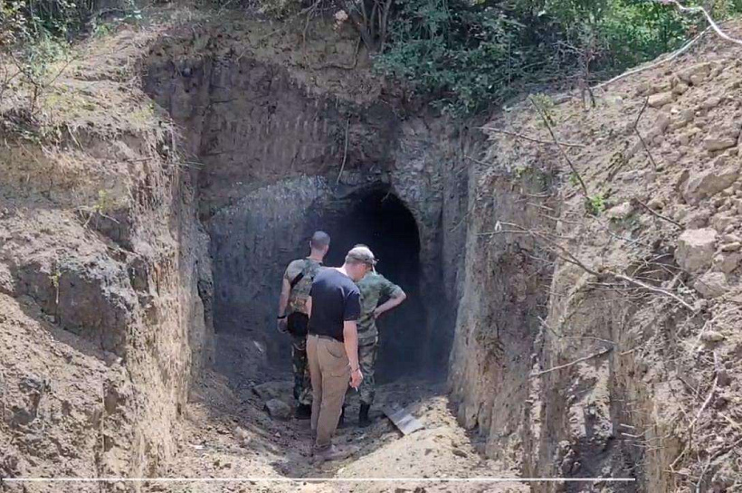 Огромный подземный бункер времен войны обнаружили поисковики в лесу на Кубани