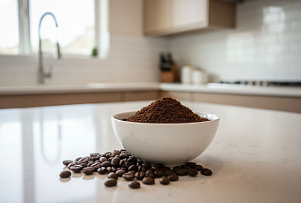 Почему кофейную гущу нельзя выбрасывать в измельчитель и как использовать с пользой