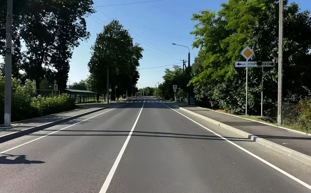 В Лабинском и Мостовском районах завершают ремонт региональной трассы по нацпроекту