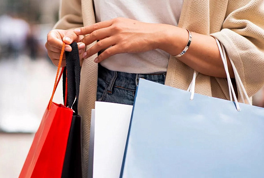 Жители Краснодара готовы потратить на весенний шопинг около 19 тысяч рублей: советы по обновлению гардероба