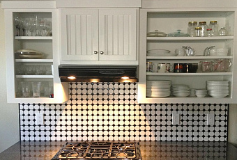 Легкое решение: как легко отмыть кухонные шкафы от жира