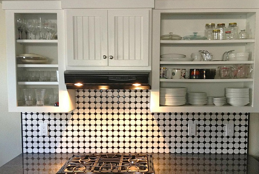 Легкое решение: как легко отмыть кухонные шкафы от жира