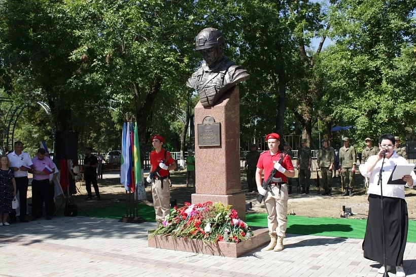 В Северском районе открыли памятник воинам СВО