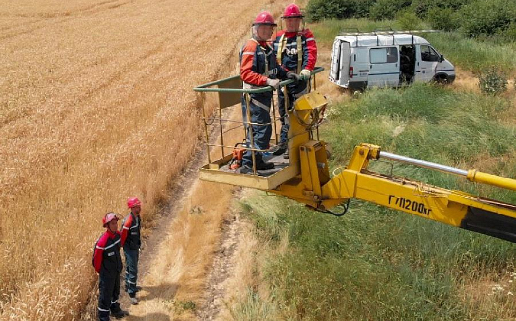 С начала года в пяти районах Краснодарского края отремонтировали более 430 км сетей энергоснабжения
