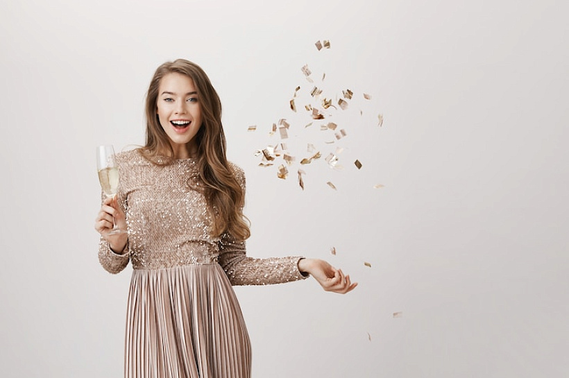 Шампанского несите поскорей, один бокал вас сделает добрее и здоровее
