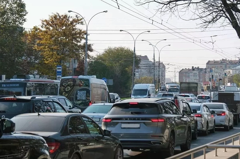 Опрос показал, что кубанские автолюбители думают о медленных водителях