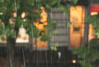 Циклон не сдается: ливни с грозами и градом продолжатся на Кубани 