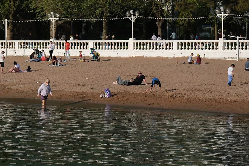 Температура Черного моря у берегов Кубани составляет +16 градусов в декабре