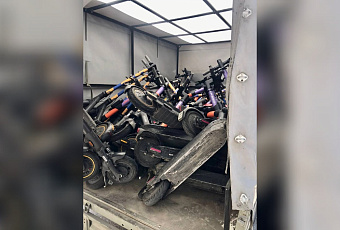 Около 700 самокатов убрали с набережной Геленджика с начала лета