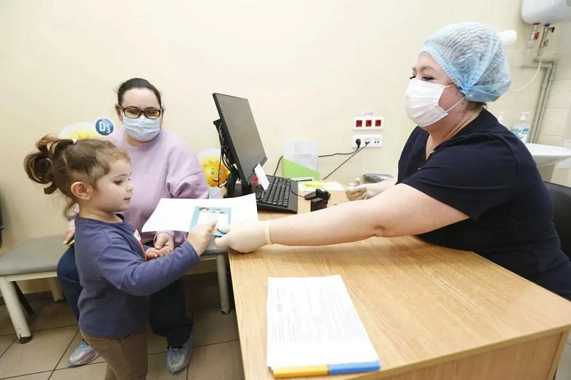 Вакцины от гриппа поступили в медучреждения всех городов и районов Краснодарского края