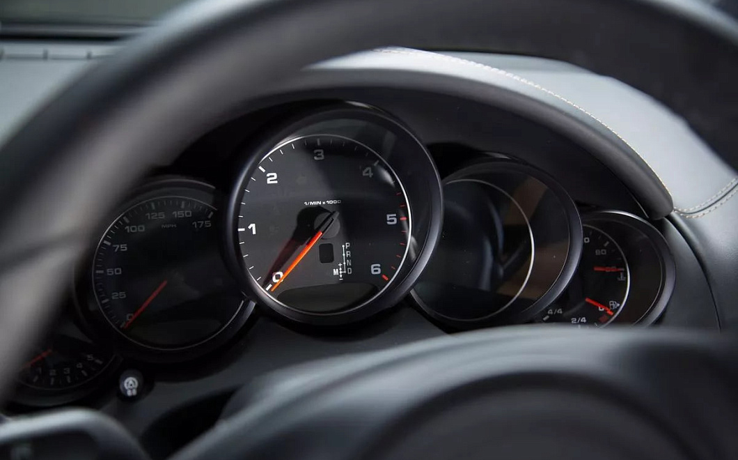 Рынок новых автомобилей на юге России в 2025 году упал на четверть