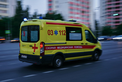 Мужчина случайно поджег заправлявшего автомобиль друга