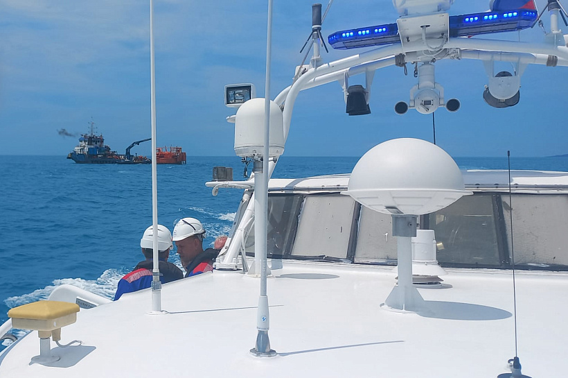 Работа по плану: терминал КТК изучает часть дна на взрывооопасные предметы