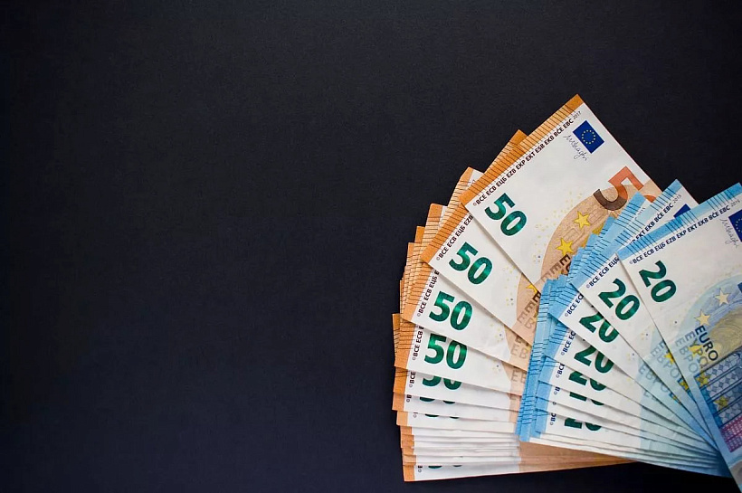 ЕЦБ опроверг слухи о изображении дьявола на банкноте в 50 евро