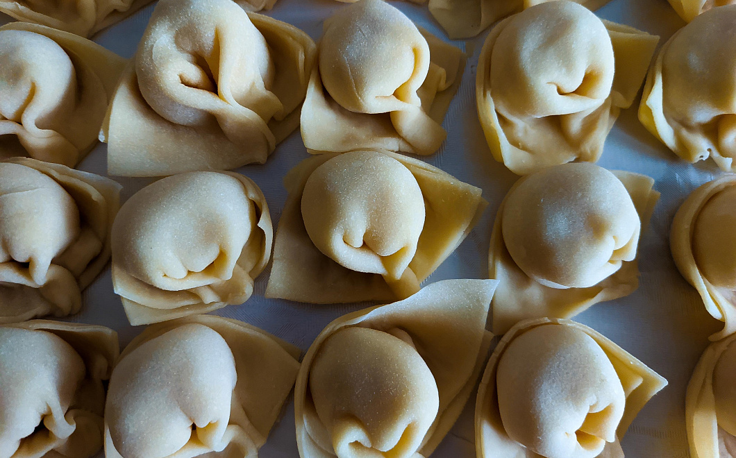 Российский предприниматель придумал автомат по продаже горячих пельменей