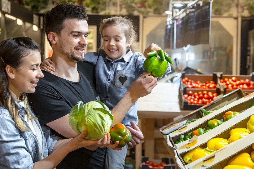 Как расшифровать наклейки на фруктах и овощах: 3 факта, которые нужно знать