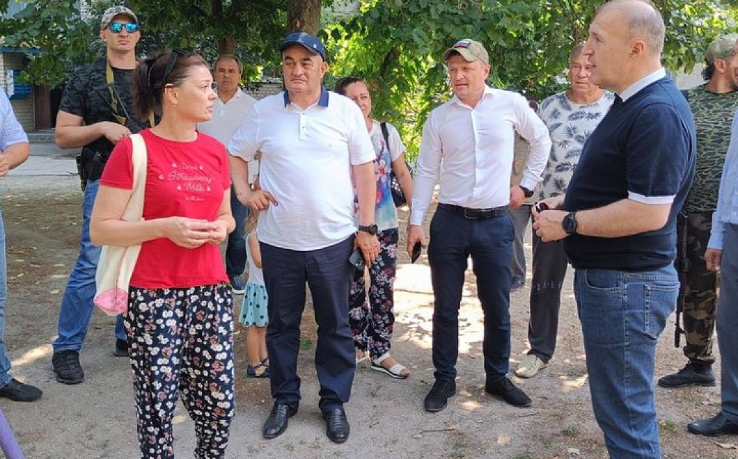 Глава Адыгеи посетил Генический район Херсонской области, над которым республика взяла шефство
