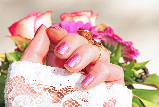 Сделано со своими руками: домашний скраб вернет молодость коже