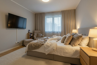 Как телевизор в спальне разрушает сон и отношения: влияние на здоровье и близость