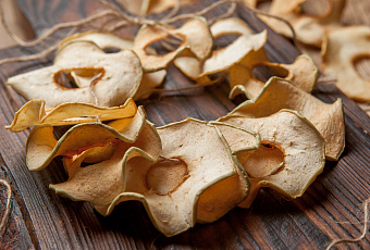 Хозяйки интересуются: как правильно хранить сушенные яблоки