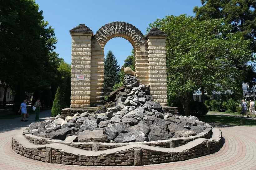 Сочи и Горячий Ключ вошли в топ-10 направлений для отдыха на минеральных водах в апреле