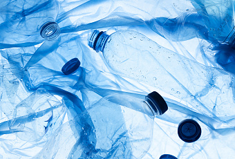 Омские ученые разработали технологию утилизации пластиковых бочек в Арктике