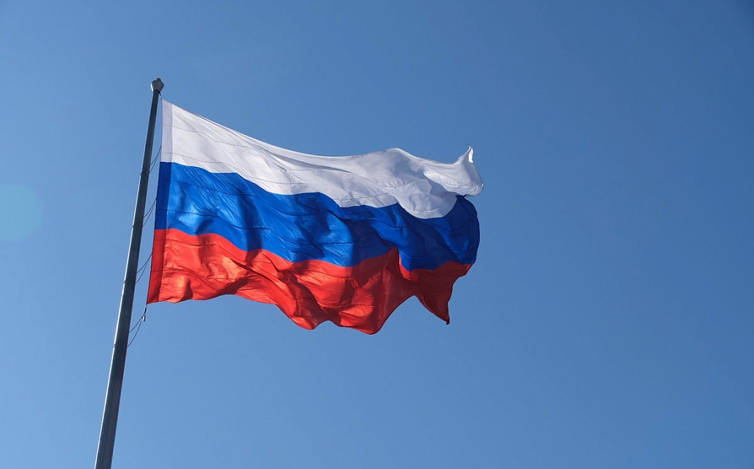 Торжественная церемония поднятия флага России состоялась на Главной городской площади Краснодара