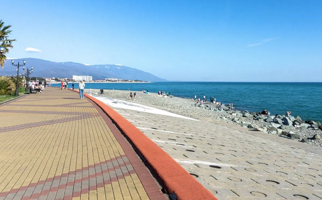 В Сириусе запустили морские перевозки на катамаране 