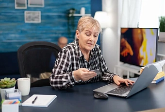 В МВД рассказали, как понять, что человек находится под влиянием мошенников