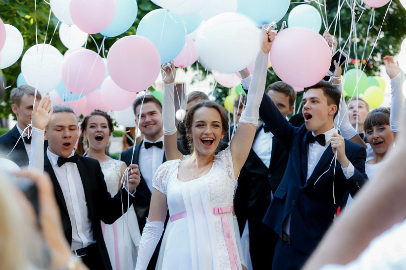 Стало известно, когда и как на Кубани пройдут выпускные вечера